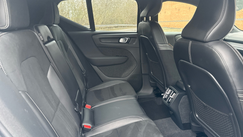 Volvo Xc40 1.5 T3 [163] R DESIGN 5dr Petrol Estate